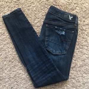 American Eagle Distressed Jegging